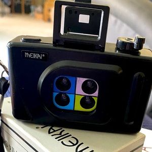 BLACK FRIDAY SALE Vintage Meikai pop art 35 mm camera, comes with box